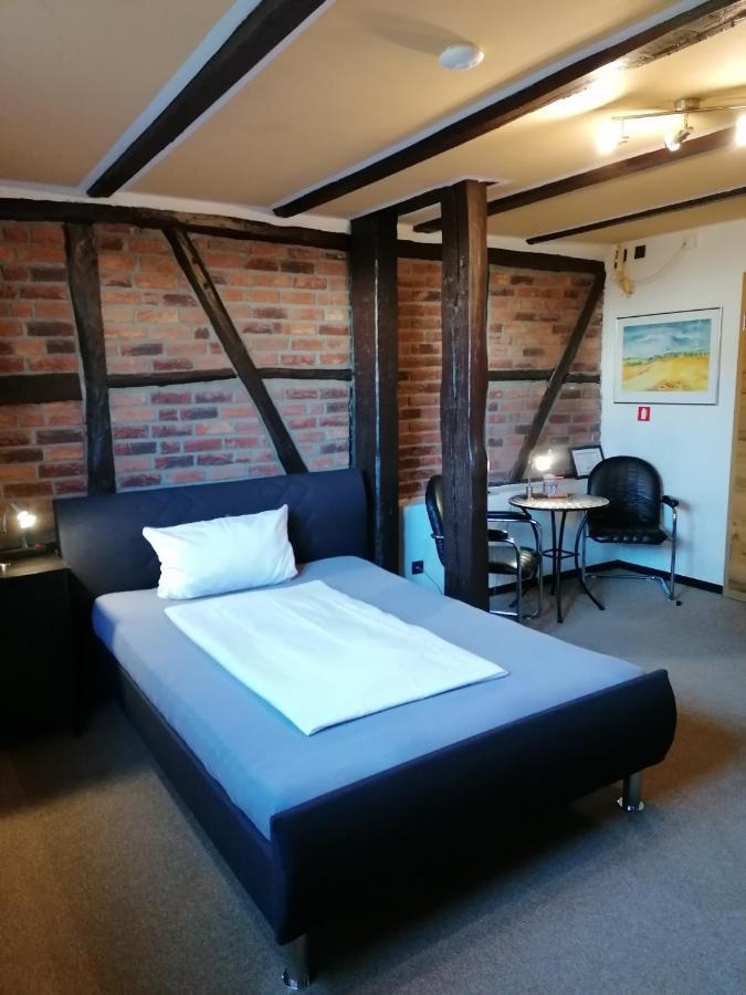 Pension Riverside In Leverkusen Hitdorf Am Rhein - Zentral An Der A1 Und 59 Buitenkant foto
