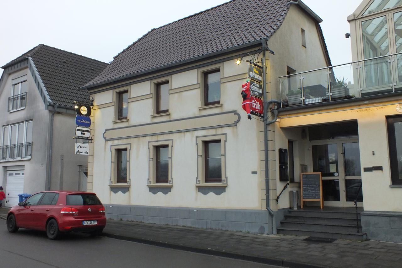 Pension Riverside In Leverkusen Hitdorf Am Rhein - Zentral An Der A1 Und 59 Buitenkant foto