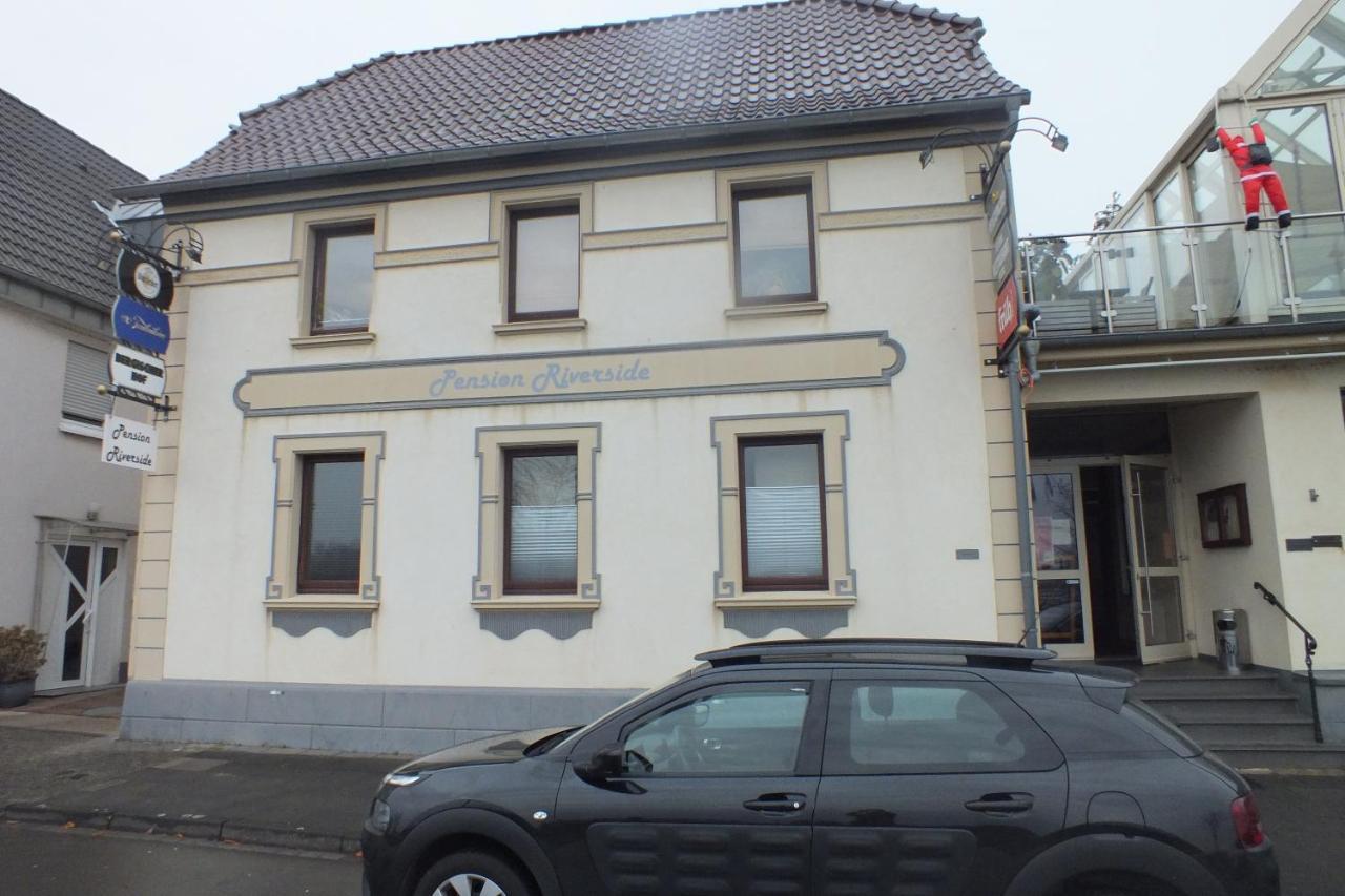 Pension Riverside In Leverkusen Hitdorf Am Rhein - Zentral An Der A1 Und 59 Buitenkant foto